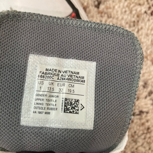 Converse Chuck Taylor All Star Dinoverse High-Top Sneakers – Grey Dinosaur Print - Picture 8 of 8